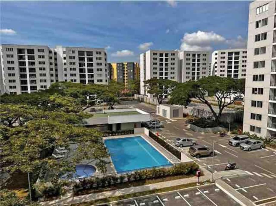 Apto En Ciudad Guabinas - Via Cali -yumbo Con Piscina Y Aires Apartment Yumbo